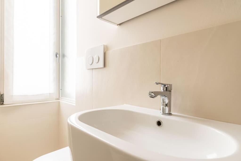Studio Apartment Brera Milan Exterior photo